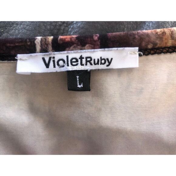 Violet Ruby size L rhinestones printed Scoop Neck 3/4 sleeve Top - Picture 3 of 4